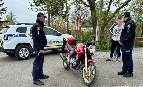 Мотоциклісти на Звягельщині: нетверезе керування, небезпечне маневрування і перевищення швидкості
