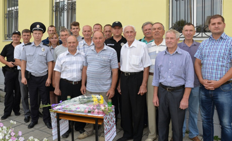 В Петропавлівці вшанували пам'ять правоохоронців, які загинули при виконанні службових обов'язків
