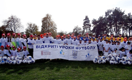 Понад 80 вихованців Червоноградської ДЮСШ №2 взяли участь у «Відкритих уроках футболу»
