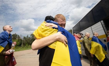 Під час обміну полоненими додому повернувся військовослужбовець з Хмельниччини