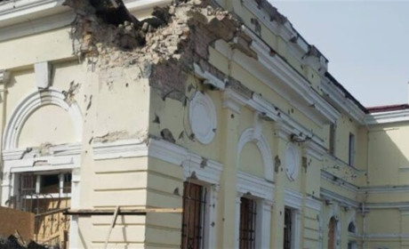 Окупанти обстріляли залізничний вокзал Херсона