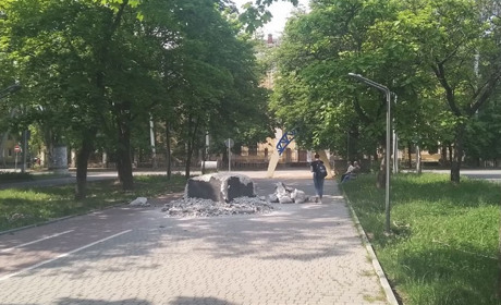 Що буде з постаментом на якому стояв пам'ятник Пушкіну?