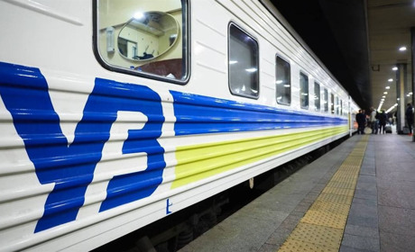 На Полтавщині тимчасово скорочено кількість приміських поїздів: що курсує, а що ні