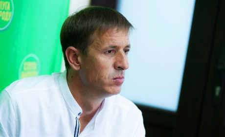 Юрій Козярець: Влада нарешті повинна повернутись обличчям до людей