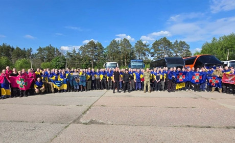Перший день великого обміну: 390 українців визволено з російської неволі
