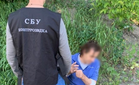 На Хмельниччині судитимуть держзрадника, котрий малював карти, скидав ворогу фото та відео