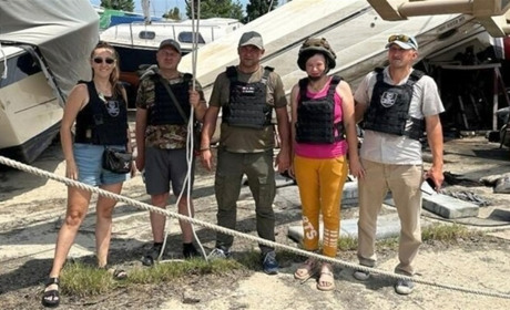 Бронежилети від Ахметова привіз у Херсон відомий плавець