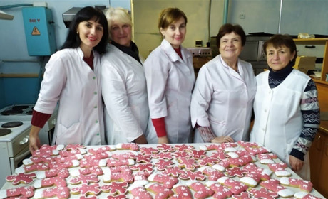 Пряники на благодійний ярмарок спекли у професійному ліцеї