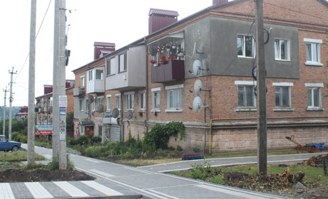 Ремонт прибудинкових територій завершився. Скільки на це пішло коштів з місцевого бюджету