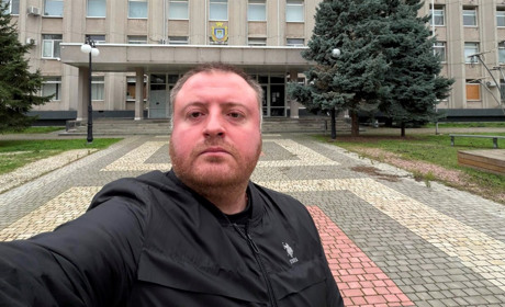 Ексочільник Херсона Роман Мрочко показав концепцію антидронового захисту тролейбусів у Херсоні