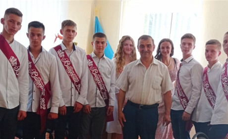 Замість випуску - допомога ЗСУ. Рішення миролюбленських випускників