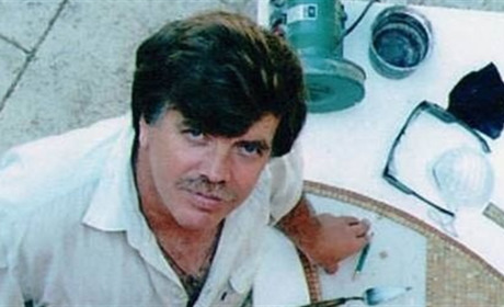Художник Юрий Тихонов из Бердянска считает, что девиз «Знать и уметь» никто не отменял
