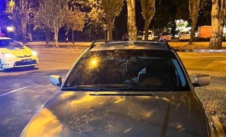 Одесит тримав знайомого у багажнику кілька годин через те, що він зламав пульт