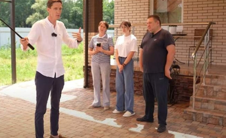 Сім'я херсонських колаборантів не може отримати обіцяне в Росії житло