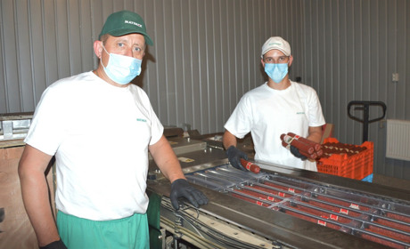 Австрійські рецепти і м’ясні чіпси: хто і як розвиває м'ясний бізнес у Сватовому