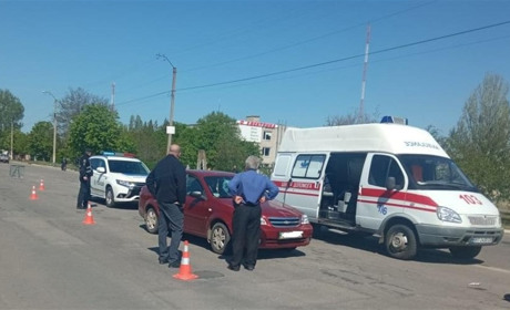 Поліція шукає свідків смертельної ДТП у Новій Каховці. Поліція просить звернутись тих, хто бачив