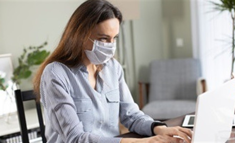 В Україні 1061 людина захворіла на COVID-19, двоє з Луганської області. Яка ситуація на Сватівщині