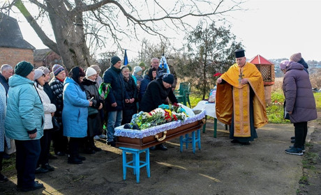 В небеснім війську поряд із братом - у Кагарлику попрощалися із воїном Сергієм Погребняком