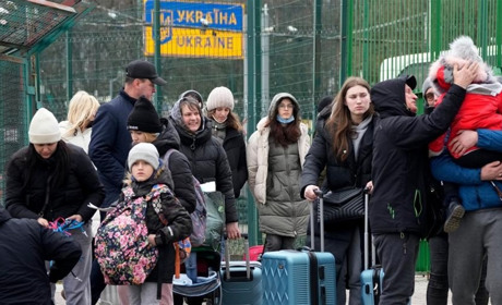 Ще один рік за кордоном: як змінились умови для українських біженців в Європі
