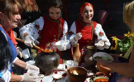 Український борщ офіційно наш, визнало ЮНЕСКО: рецепт страви від переяславської господині