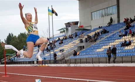 Новокаховчанка б’є рекорди