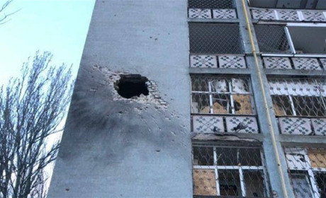 Нічний обстріл Херсона: російські снаряди влучили у кардіологічний центр, пошкоджено житлові будинки
