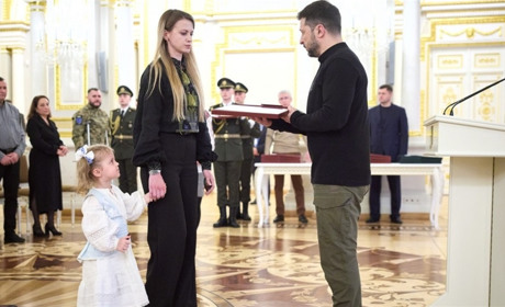 Родині загиблого військового Юліана Матвійчука із Полтави вручили орден "Золота Зірка"