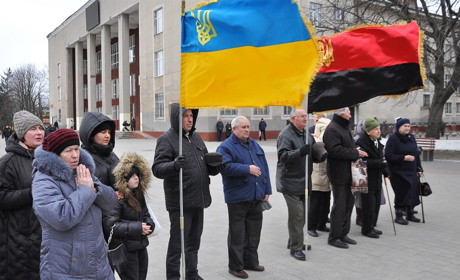 «Київ хрестив Москву, він її і відспіває!» – червоноградці вшанували пам’ять Героїв Небесної Сотні