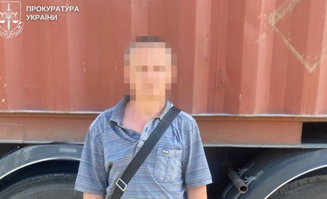 На Хмельниччині водій-далекобійник намагався зґвалтувати неповнолітню дівчину
