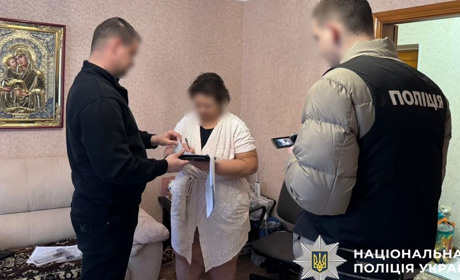 Нацполіція проводить обшуки в медзакладах через схеми, які сягають сотень мільйонів гривень