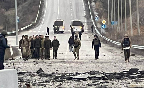 Наші вдома: з російського полону вдалось повернути 50 українських воїнів