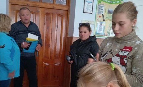 Згуртувалися, працюють і не здаються: як попри війну та окупацію в Каїрському ліцеї триває навчання