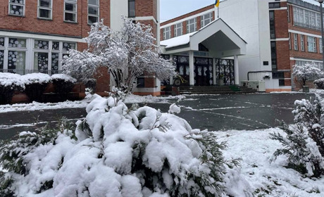 "Головне, щоб тато був вдома!" Чи готуються старокостянтинівці до новорічних свят (ВІДЕО)