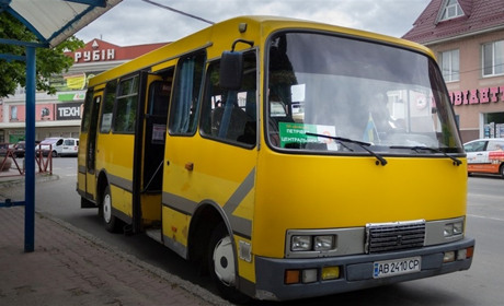 У Провідну неділю у Жмеринці до кладовища курсуватимуть автобуси від БНТ