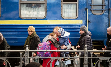 Українці за кордоном: оновлена інформація для біженців та тих, хто планує виїхати