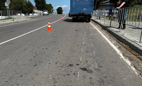 У Сарненському районі неповнолітній на батьковому мотоциклі спричинив ДТП