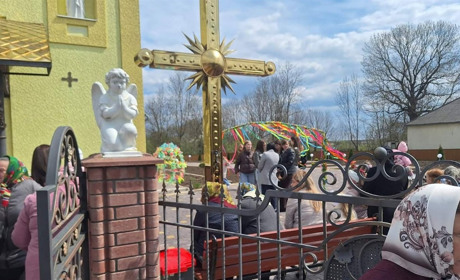 Стояти храму на віки: духовна обнова у Товстенькому на Чортківщині