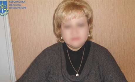 Допомагає впроваджувати медичну систему ворога: Ще одна херсонська зрадниця отримала підозру
