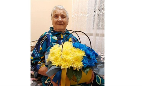 В свої роки Клавдія Мухачова з Любашівки не втрачає оптимізму та сили духу
