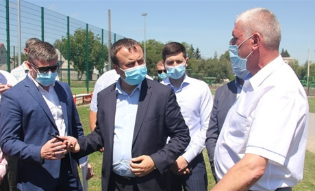 Після шквалу критики на адресу мера Калинівки голова ОДА скасував відвідини ЦНАПу