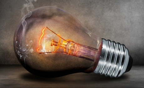 Як підготуватися до можливих відключень світла