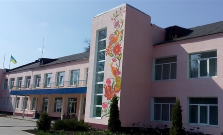 Депутати Калинівської міської ради не стали розглядати План оптимізації мережі закладів освіти