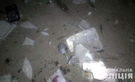 При розмінуванні боєприпасів на Донеччині загинув рятувальник, троє поліцейських поранені
