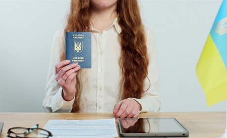 Українцям за кордоном стане простіше зарахувати свій страховий стаж та отримувати пенсії