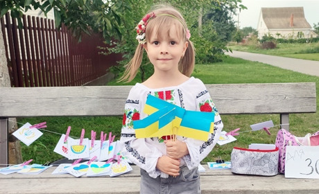 Юні волонтери. У Мені діти активно збирають гроші на потреби захисників України
