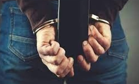 У Білопіллі 21-річний молодик пограбував пенсіонера, з яким він розпивав алкоголь