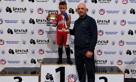 Семирічний боксер з Біляївки став золотим чемпіоном Всеукраїнських змагань