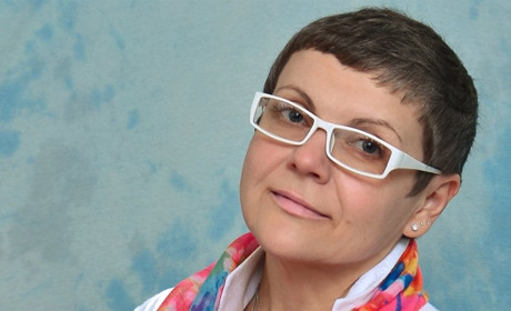 Херсонську колаборантку — фейкову очільницю вишу — пригостили бавовною: що відомо про вибух