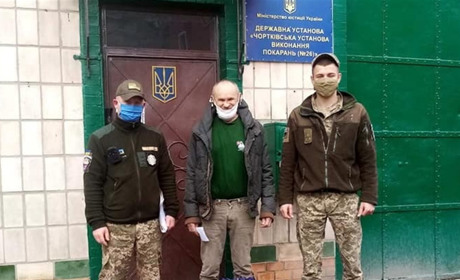 Із Чортківської УВП 26 засудженого після відбуття покарання відвезли прямо додому
