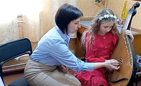 Юлія Теско: «Коли дитина сама знаходить мелодію – розумієш, що бандура стала частиною її душі»
